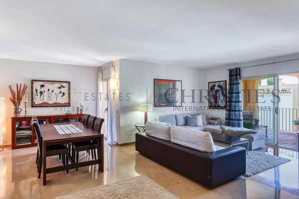 Ático en exclusiva comunidad residencial directamente en el campo de golf de santa ponsa