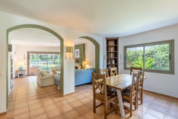 encantadora villa mediterránea en primera línea de golf en nova santa ponsa 4