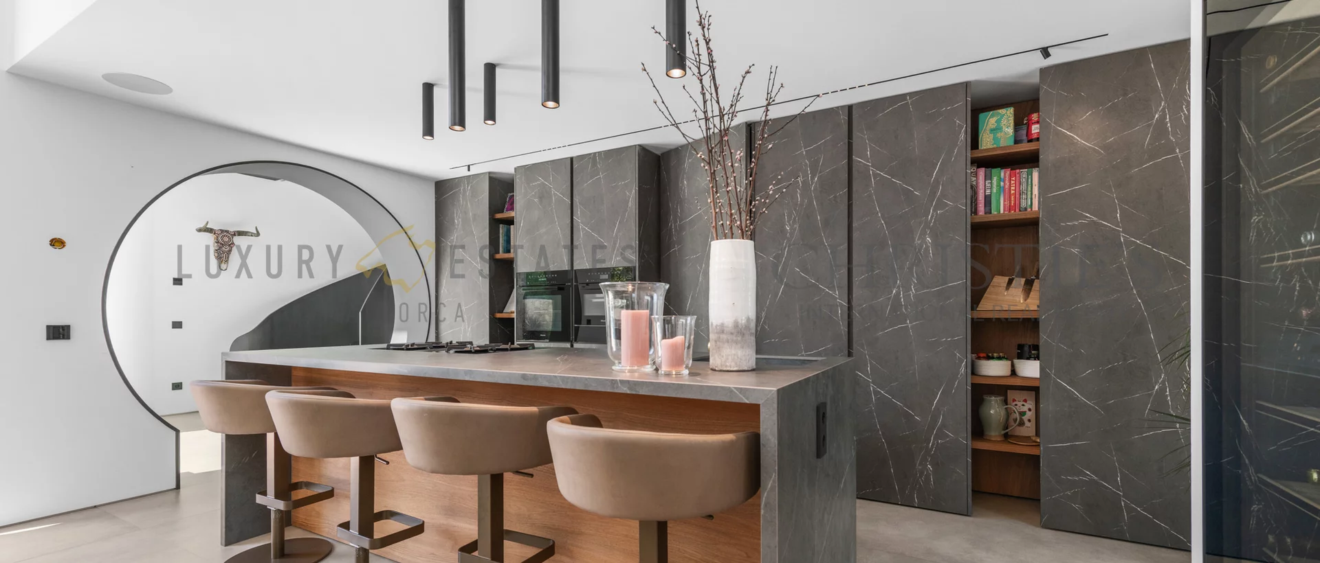 designer villa in santa ponsa mit viel privatsphäre 7