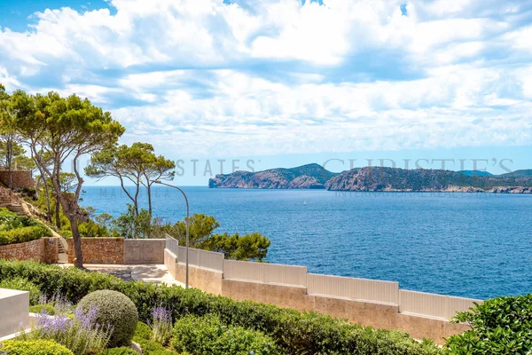 luxux neubau villa santa ponsa  5