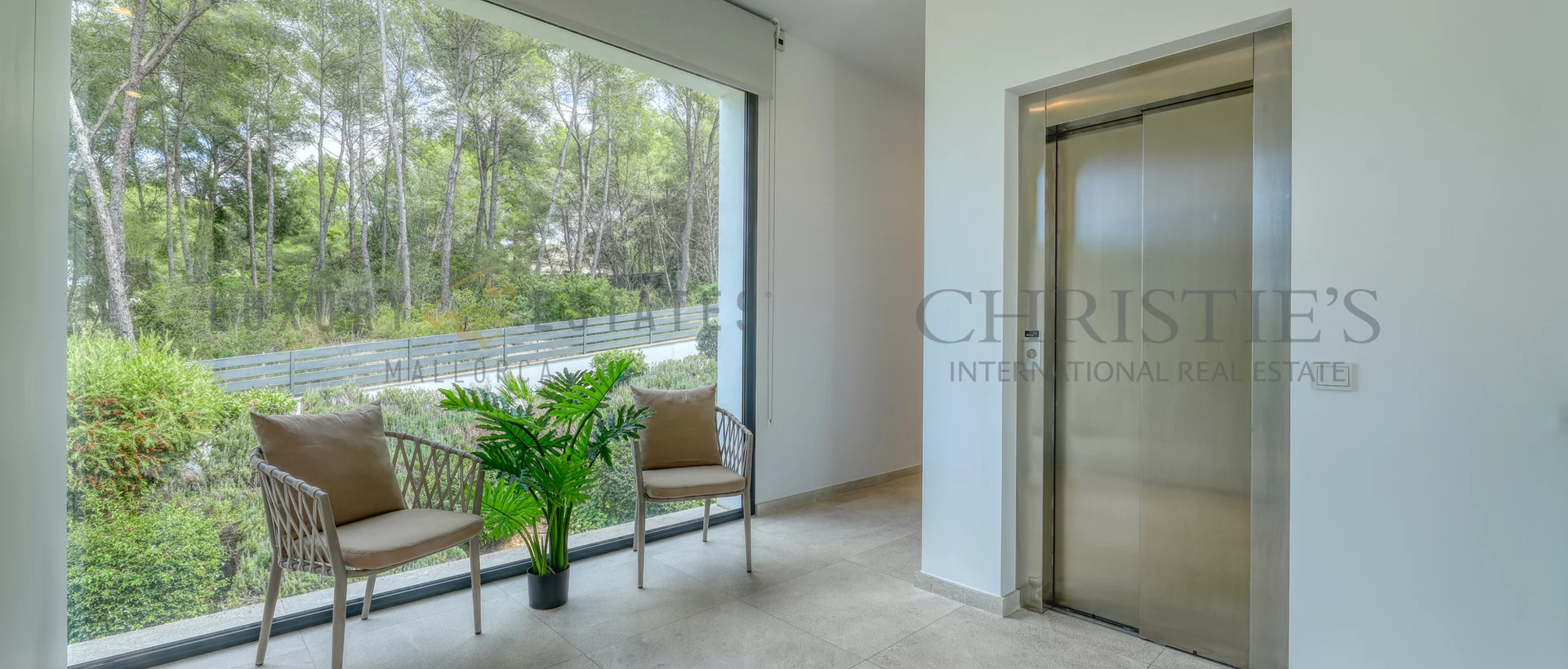 contemporary villa in son vida 21