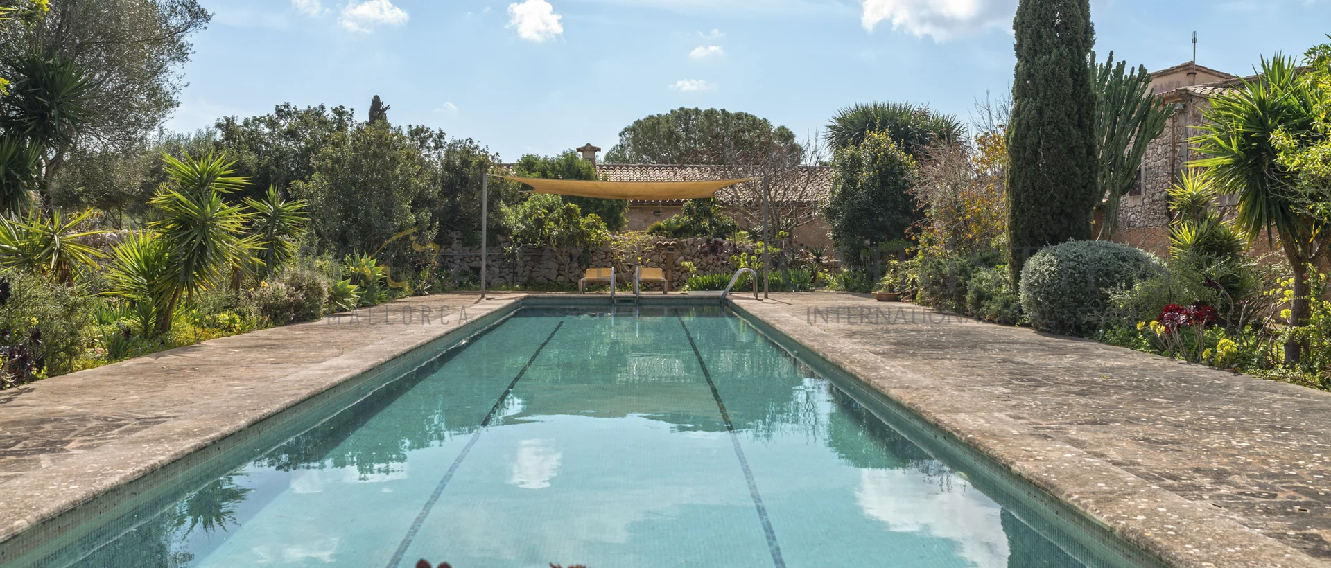 historic rustic finca in santanyi  20