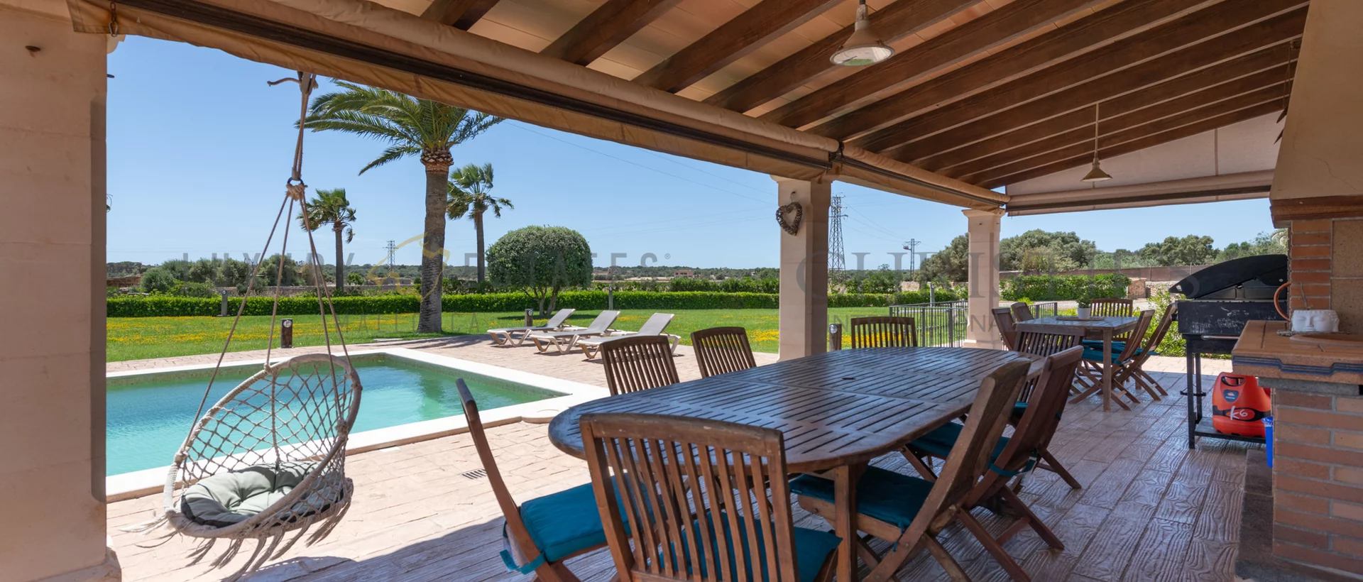 country house in centre of santanyi with rental license