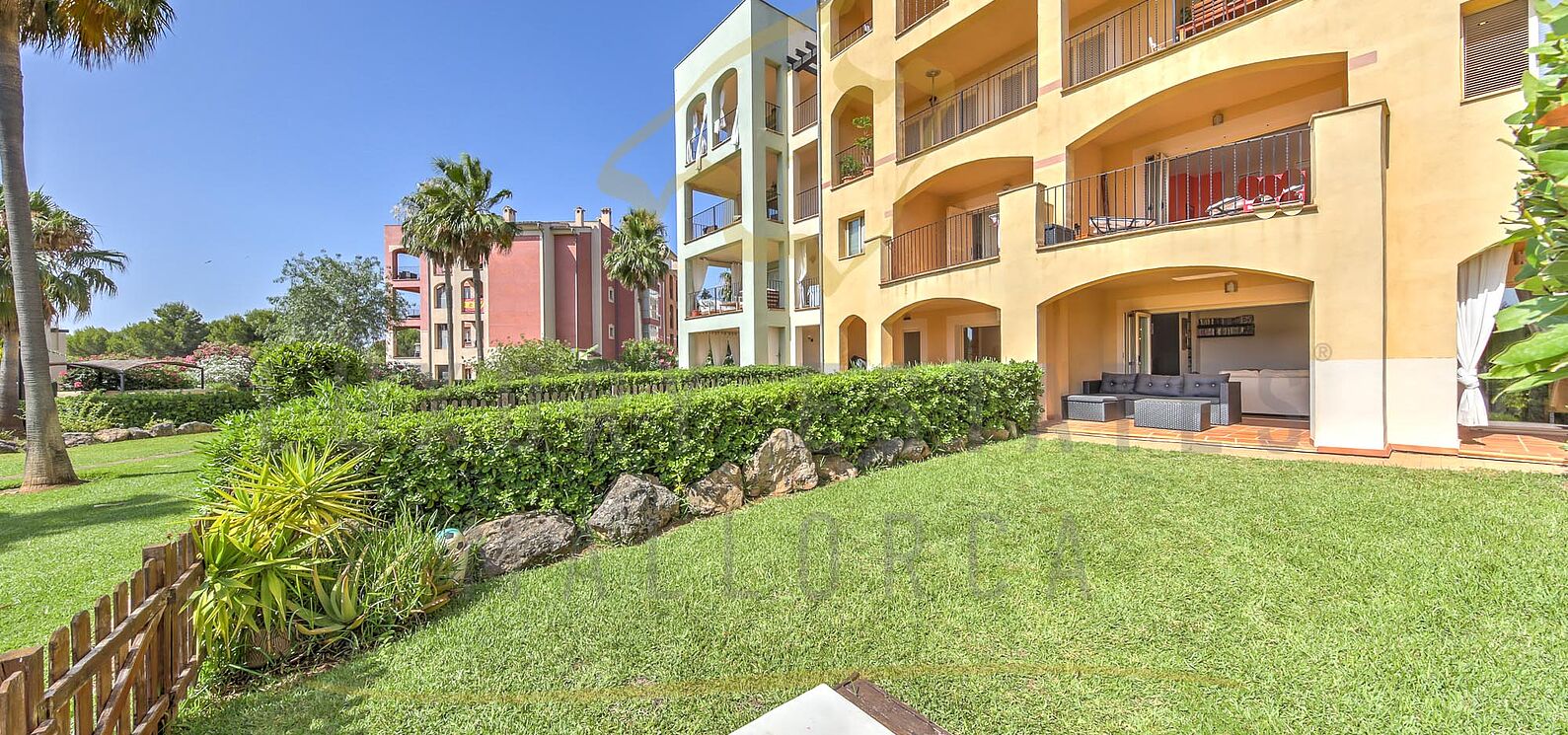 Apartment complex Belavent in Santa Ponsa 